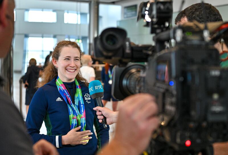 Róisín Ní Riain with her gold and silver medals following the World Para Swimming Championships. Photograph: Tyler Miller/Sportsfile 