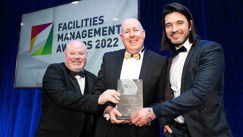Les Sheridan, Managing Director, Mitie Facilities Management, presents The FM Workspace Transformation Award - In-house Award to Gavin Annon & Jonathan Mallon, MCG Facilities Management Ireland.