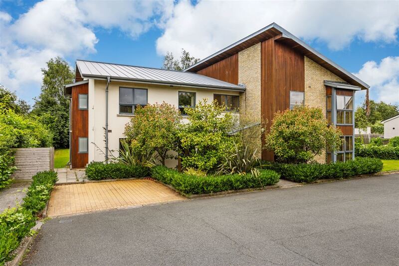 2 Ivy Court, Swords Road, Malahide, Co Dublin