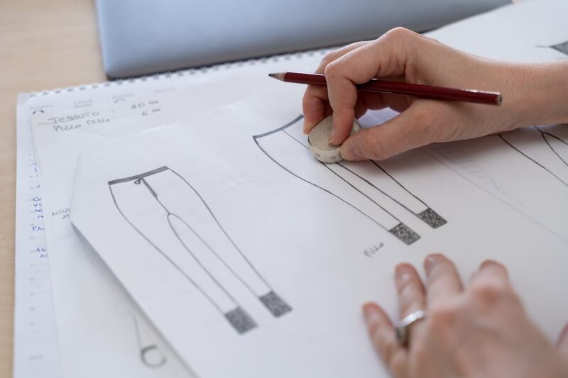 Line drawings demonstrate the different forms, and this attention to detail helps to create better-fitting patterns